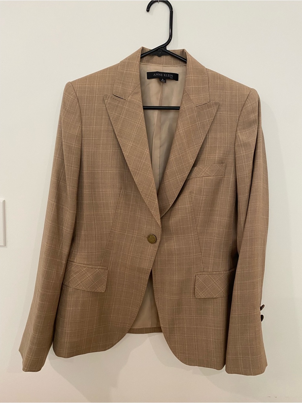 Anne Klein Tan Plaid Single-Button Blazer and pants